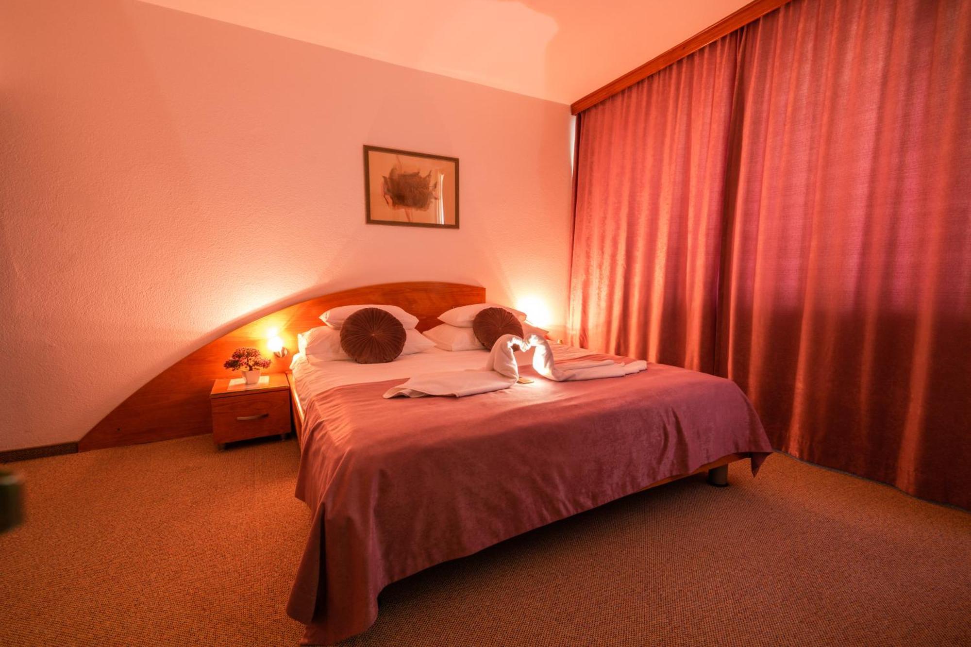 Park Hotel Bihac Exterior photo